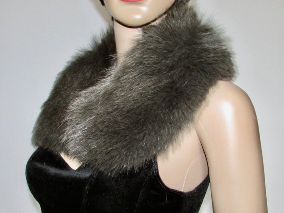 Vtg  green lichen neck warmer  fox  fur collar/Jo… - image 3