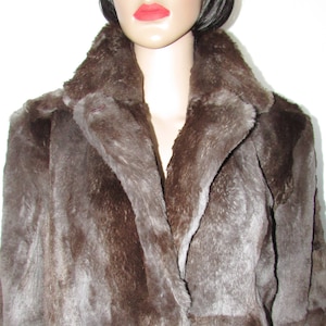 Joli manteau de véritable fourrure de rat musqué rasé brun gris /Nice sheared real muskrat brown grey fur coat bust 42 image 9