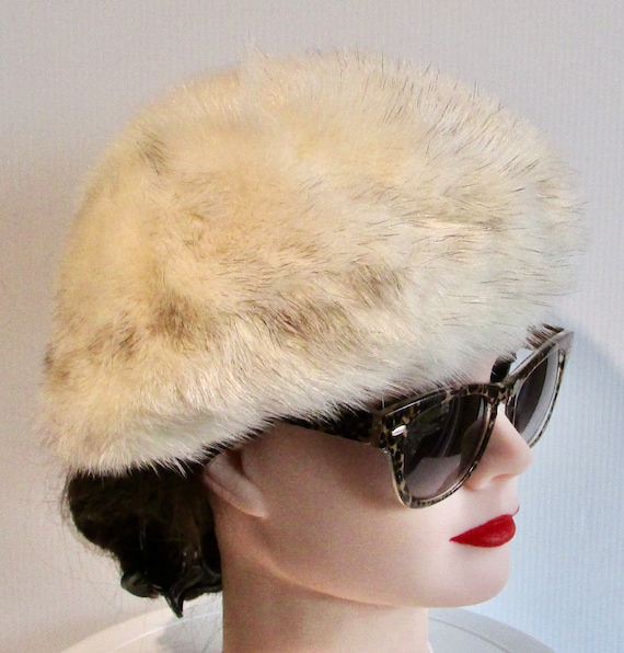 Vtg Chic White HOLT RENFREW Canadian Mink Fur Bonnet Beret  display picture 2