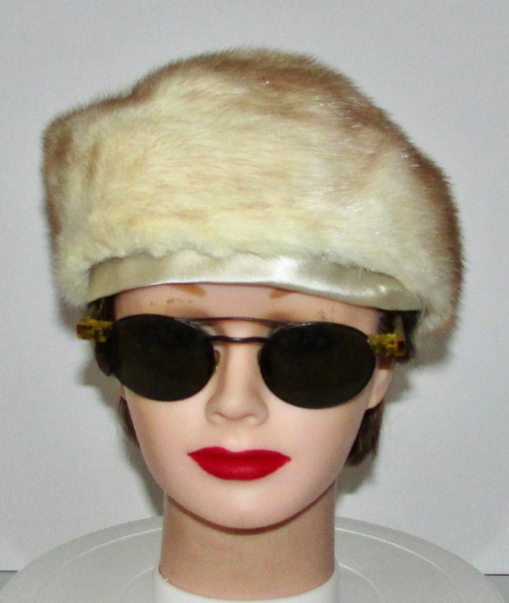 Vtg Beautiful and Chic Cross Mink Fur Hat/champagne Satin  display picture 3