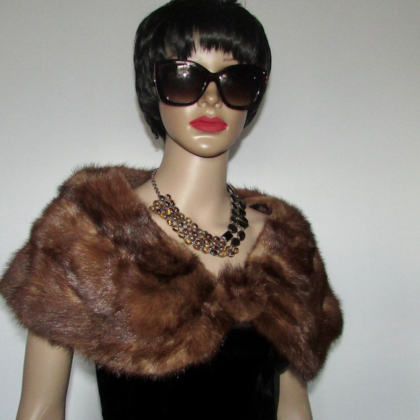 vtg beautiful real medium  brown mink fur stole capelet/chic étole de véritable fourrure de vison brun moyen grandeur  petit   7X 38"approx.