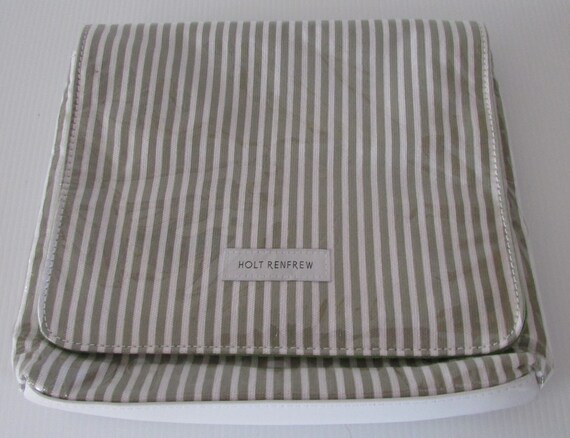 Vintage Beautiful HOLT RENFREW White/green Stripes Polyurethane Pouch or  Bag/joli Sac HOLT Renfrew En Polyurethane Rayé Vert Et Blanc 