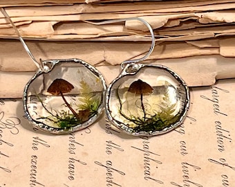 Mushroom Earrings, Real Mushroom and Moss in Resin, Pressed Leaf Earrings, Cottagecore Dried Fern Leaf, Botanical Jewelry, Terrarium Jewelry