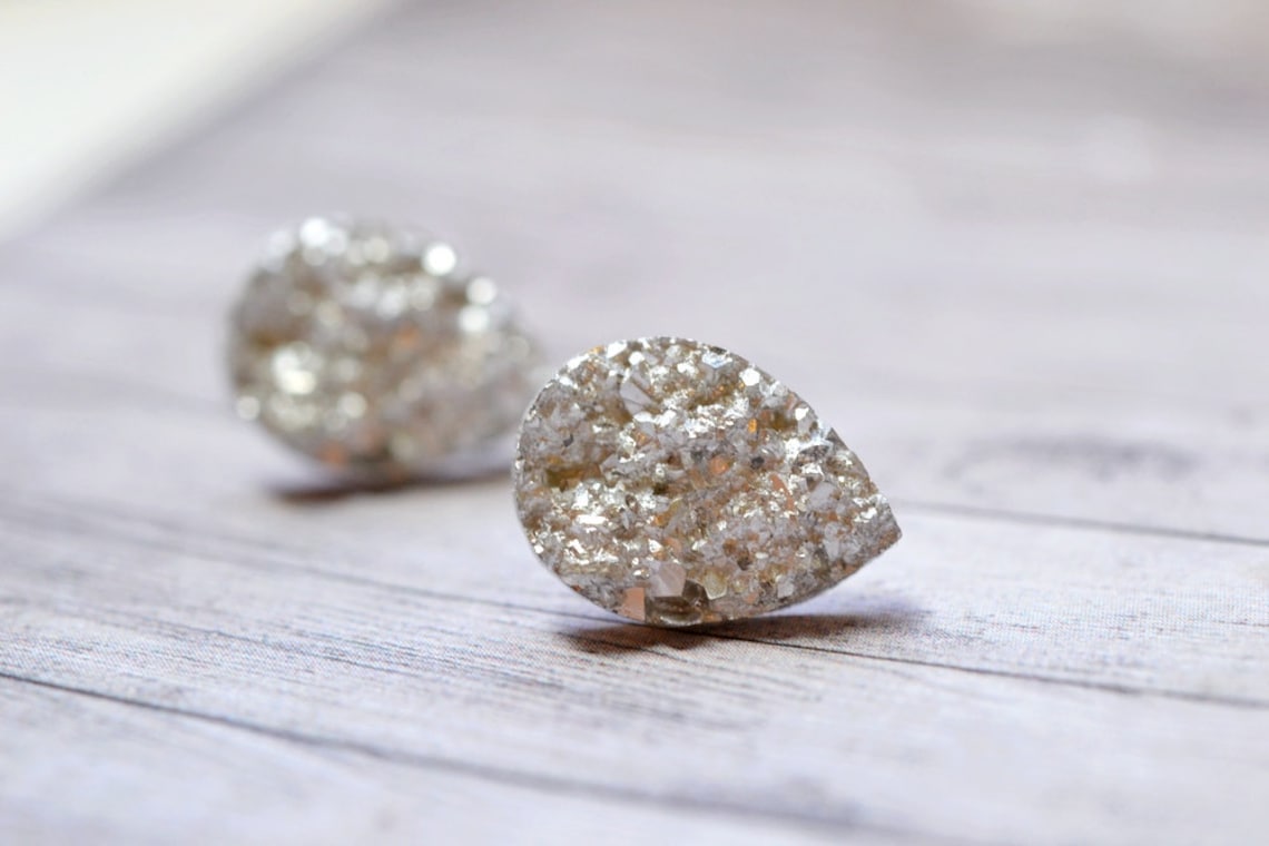 •DRUZY - FIRE• silver prong set stud earrings main image 1