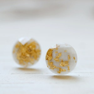 Simple White and Gold Earrings 12mm, Iridescent Metallic Earrings, White Studs Glittery Gold Earrings Neutral Minimal, Gold Leaf, Gold Flake image 1