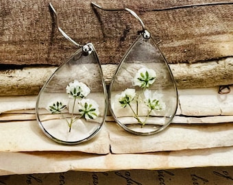 Baby’s Breath Earrings, Pressed Flower Jewelry, White Blossoms and Silver Teardrops, Handmade Dried Flowers and Resin Jewelry, Gypsophila