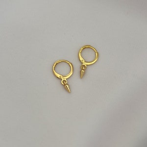 Small hoop earrings with mini spike pendant - golden charm earrings - pointed pendant - gift for her - gift for him - boho