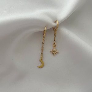 Earrings with chain and moon or star pendant in gold - Small hoop earrings with charm - hanging - Gift for her - Boho