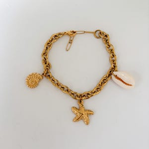 Pulsera de charms de verano, estrella de mar, concha - pulsera con muchos colgantes, regalo para ella - pulsera de charms - Boho