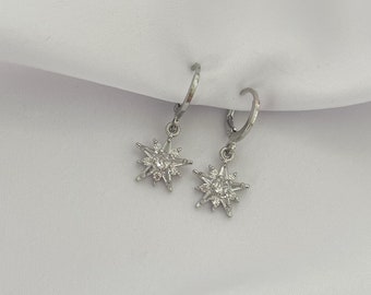 Small hoop earrings with a star pendant in silver - hanging zirconia earrings with charm - gift for her - stone pendant - boho