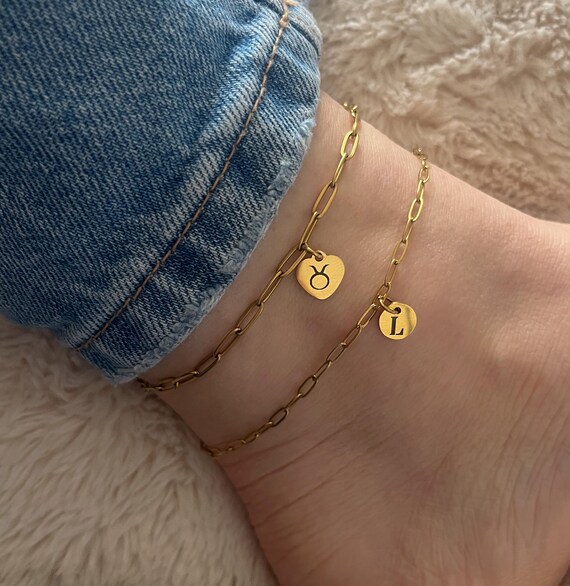 Bracelet de cheville en or avec pendentif initial Collier