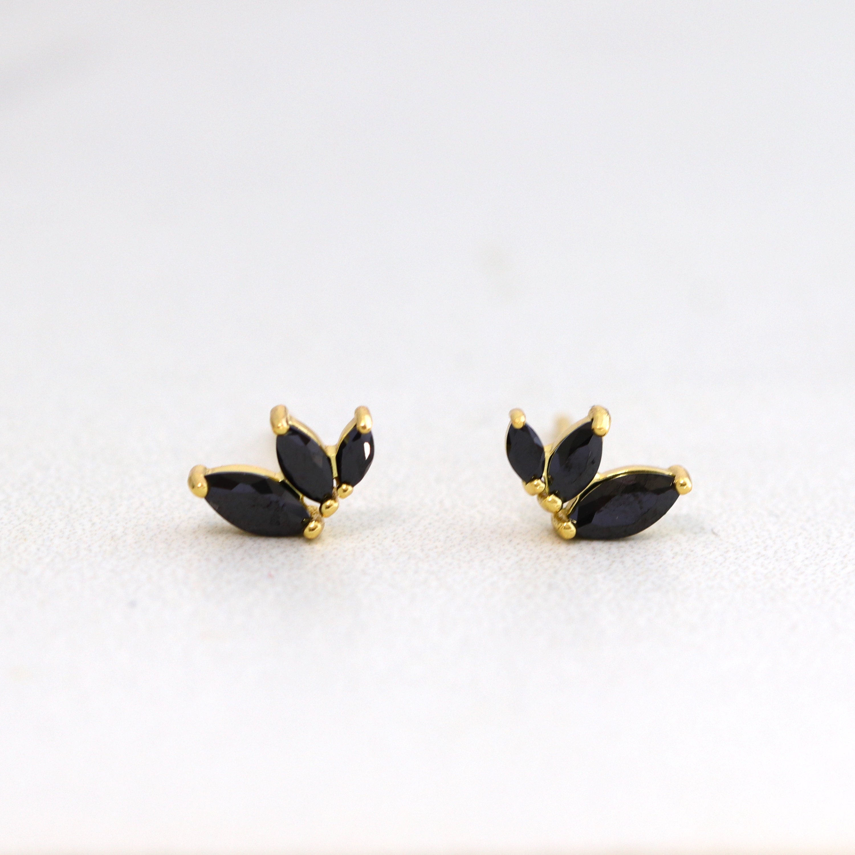 ☆MARS MARK☆ Black Stone Stud Earring M213 il_fullxfull.5507333044_ivhi.jpg