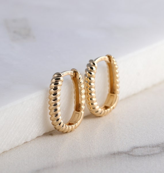 Twisted Oblong Hoop Earrings Solid Gold Paper Clip Huggie Rectangle U Shape Earrings Minimalist Jewelry Etsy Canada