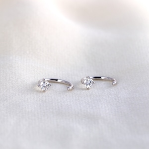 White Gold Gold Moissanite Diamond Open Huggie Hoop Earrings, 0.2ct Round Cut Open Hoops, Dainty Hoops, Minimalist Hoops