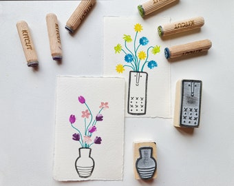 Kit of flower and vase stamps. 6 different flowers and 2 vases to create greeting cards, decorate the agenda and the packaging, create lists