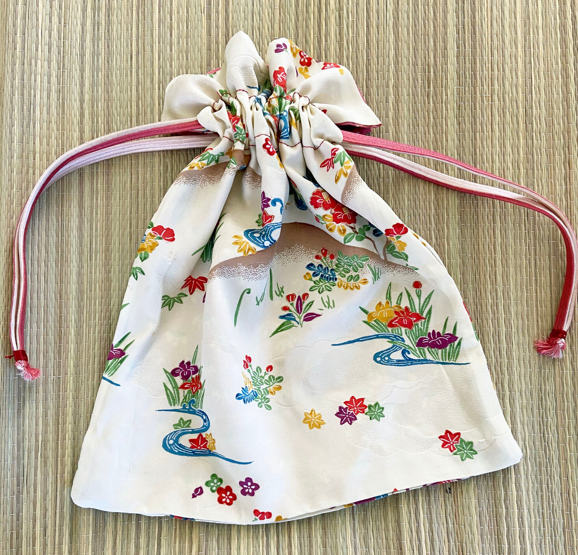 Vintage White Kimono Fabric Kinchaku (drawstring Bag) With Vintage White Kimono Fabric Kinchaku (drawstring Bag) With