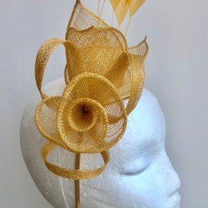 Sunshine yellow, yellow, buttercup yellow,sunshine yellow, Amal yellow, Fascinator, Fascinator hat, hatinator, wedding hat, ascot hat, derby