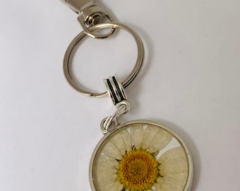 Daisy Real Flower  Key Chain