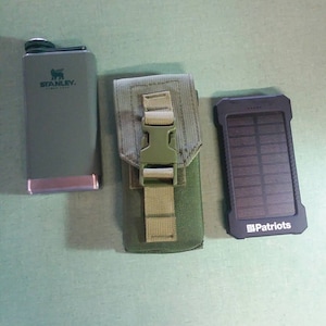 Borchardt Tactical Modular Flask/Solar Charger Pouch