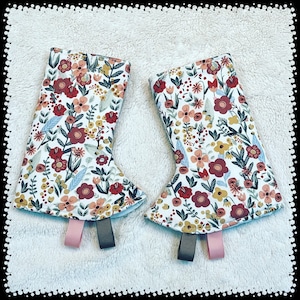 MAUVE - FLOWERS - Suckpads - Drool Pads - Baby Carrier - Suckpads - Happy Baby - Rainbows - Sakura Bloom - Artipoppe - A&L - Wildbird - Ergo