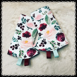 SPOONFLOWER - Burgundy - FLOWERS  - Suckpads - Baby Carrier, HBC, Artipoppe, Wildbird, Sakura Bloom, Ergo, A&L, Watercolor, Accessories