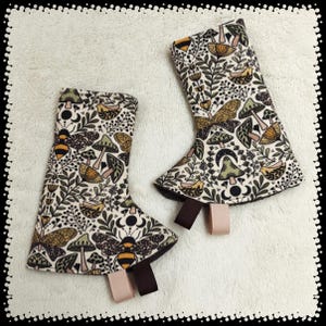Ready To Ship - Earthy Bees Mushrooms - Happy Baby - Suckpads - Narrow Strap - Artipoppe - Ergo360 - Wildbird - Tula Explore - Lark - Mabe