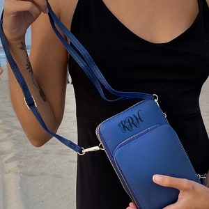 Personalized Leather Wallet Crossbody Bag with iPhone Compartment, Modern Travel Accessory, Crossbody Phone Wallet Leather Bag Women's Purse