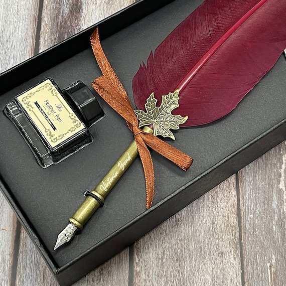 Quill Pen and Ink Set,Antique Feather Dip Calligraphy Pen Set,including  Feather Pen,5 Replacement
