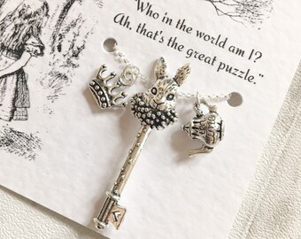 Alice im Wunderland Charm Halskette - Literarischer Schmuck, literarisches Geschenk, Buchliebhaber Geschenk