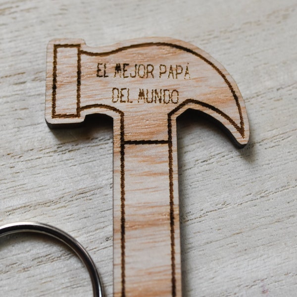 El Mejor Papa Del Mundo Hammer Keychain