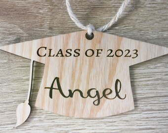 Class of Ornament With Name | Personalized Gift Tag for Grad | Graduation Gift | Senior Gift | Graduation Ornament