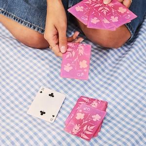 Baralho de cartas - Coleção Daisy Chain Fields por Olivia Rodrigo