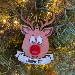 Adorno de reno de madera personalizado con nariz de Rodolfo, regalo de Navidad personalizado