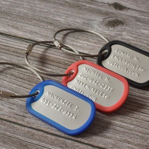Gestempelde bagagelabels, gepersonaliseerde gegraveerde dogtags, taslabels, kofferlabels, cadeaus voor papa, cadeau-ideeën heren, cadeau voor haar, creatieve geschenken