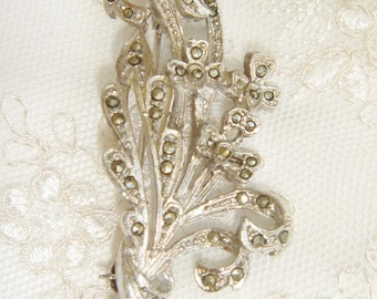 Vintage Marcasite Brooch, Vintage Fashion, Vintage Accessories, Vintage Brooch, Vintage Jewelry, Silver Tone Brooch