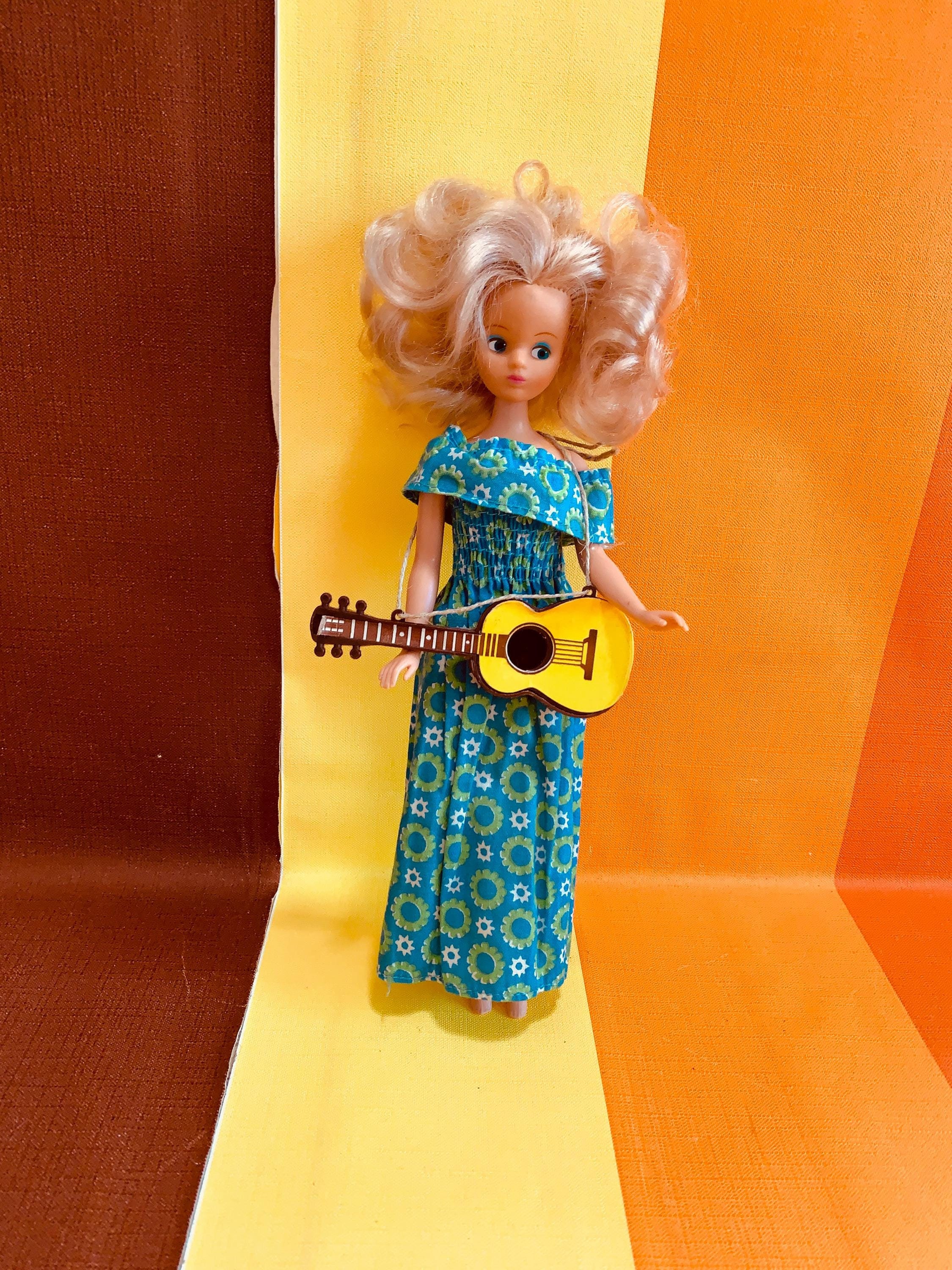 Barbie Daisy Doll Travel Set Vintage Mary Quant Daisy Dolls Guitar