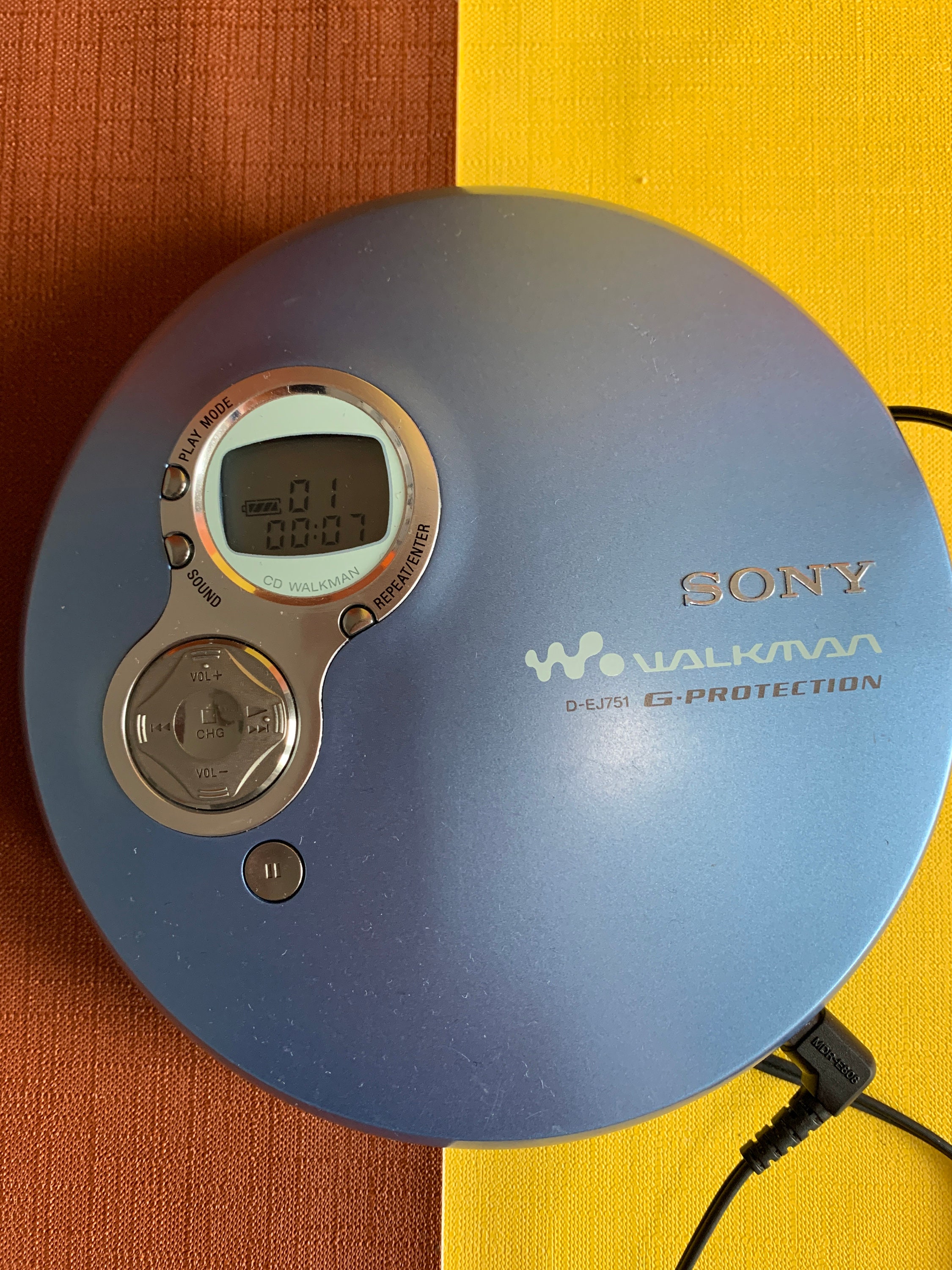 SONY SPORTS DISCMAN D-ES51 WALKMAN Blue