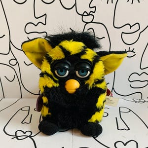 Vintage Furby Bumblebee Electronic Animal Tiger 1999