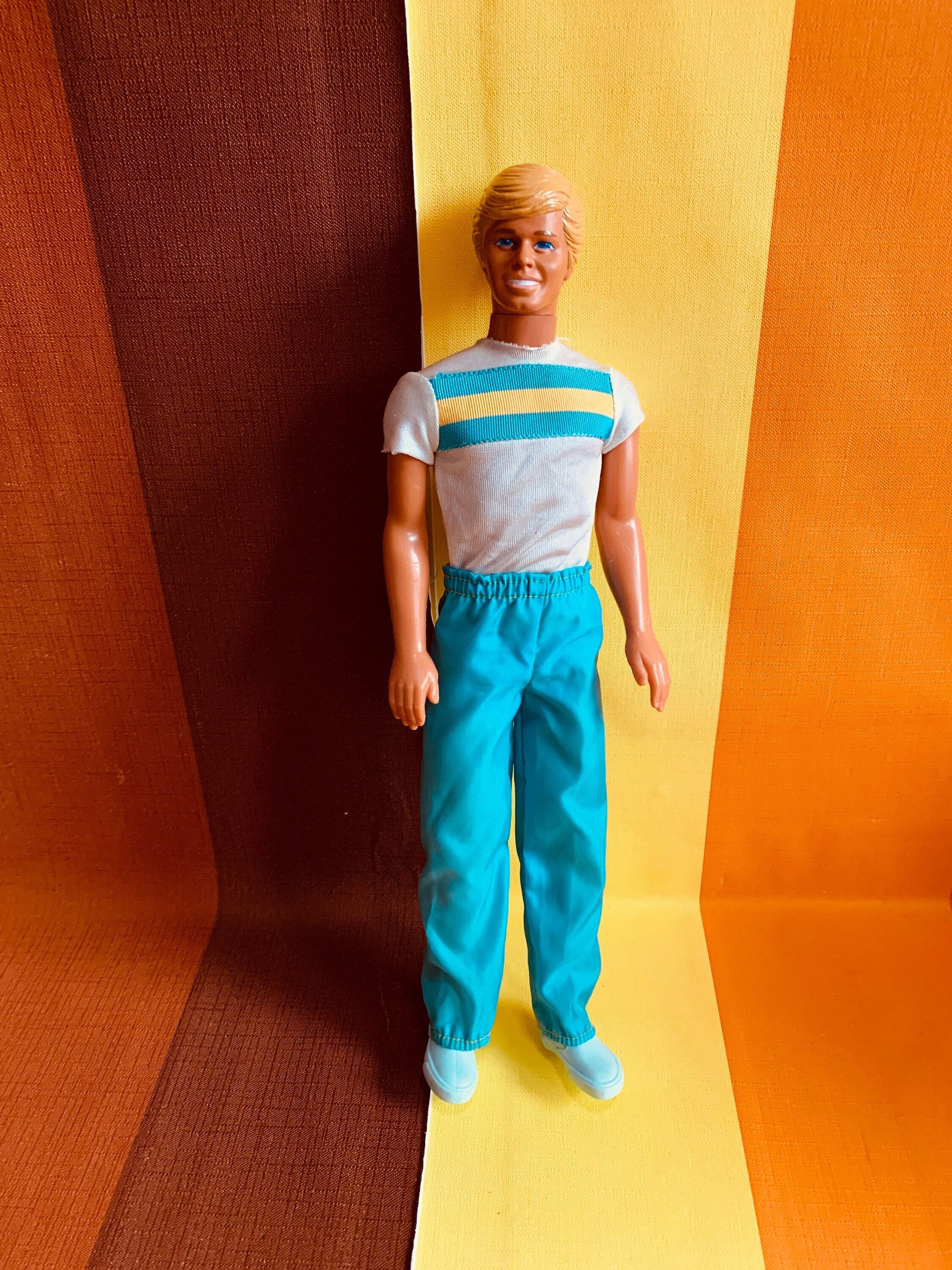 愛ちゃん USA製 90's Vintage Ken Bbrown 絵画 Vintage All American Ken Doll 1990 Mattel #9424 NIB Reebok