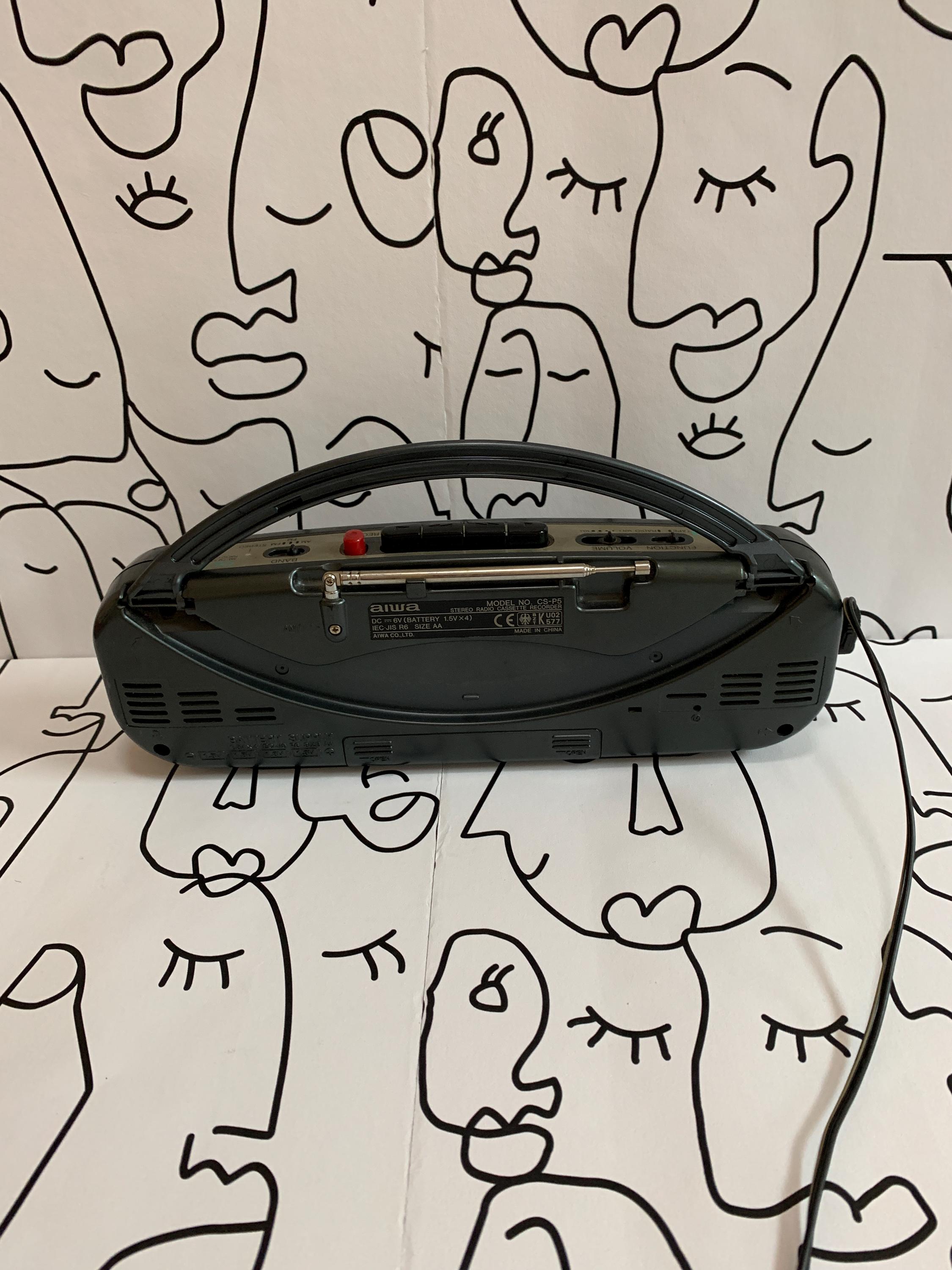 ビンテージ ポータブル カセット プレーヤー FM/AM ラジオ レコーダー