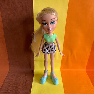 Vintage Bratz Teenage Doll Bratz Cloe 2001 MGA Toys