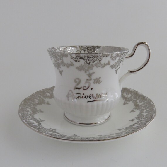 30th PEARL ANNIVERSARY 6/" TEMPLE JAR PORCELAIN CHINA