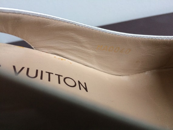 Vintage Louis Vuitton Shoes  in Silver patent lea… - image 5