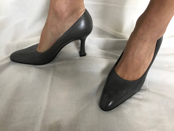 Patrick Cox vintage NEVER USED grey pumps - image 9