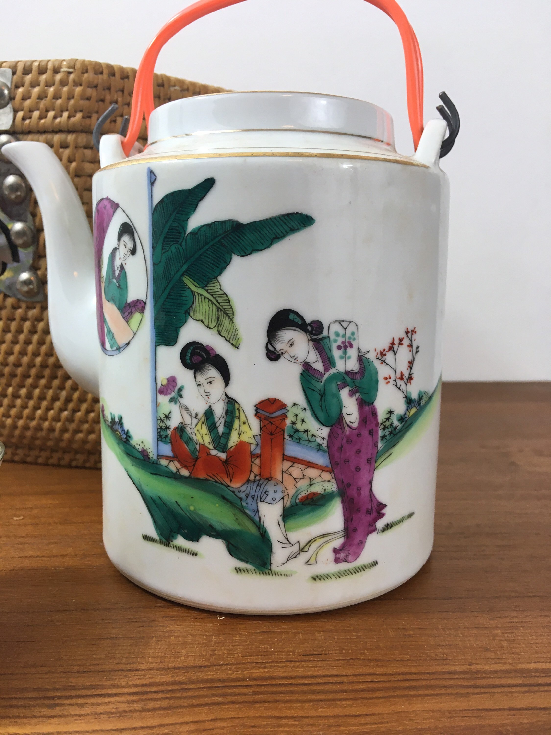 Vintage Chinese Teapot in Woven Basket / teapot warmer train Etsy