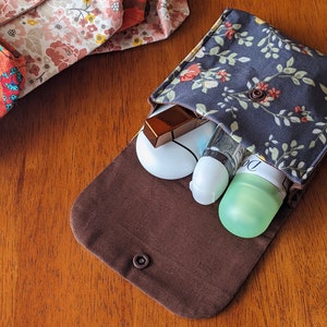 Billow Estella (Gray Floral) - mini pouch with button, small pouch, mini bag, coin purse, accessory case, makeup bag, handmade pouch
