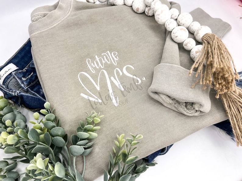 Strands Lettering Future Mrs. Embroidery Design - Hand Lettered Design ** Instant ...