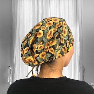 SUNFLOWER black Scrub caps for women, Floral scrub caps, Flower Scrub Cap, spring Surgical cap women,  ponytail scrub cap, nicu nurse