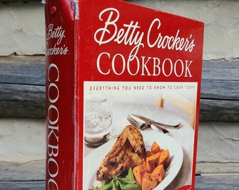 Betty Crocker's Cookbook/Vintage Cookbooks/Betty Crocker/Cooking/Books/Baking/Kitchen/Dining/Dinner/Recipes/Big Red Cookbook/Everyday/Decor