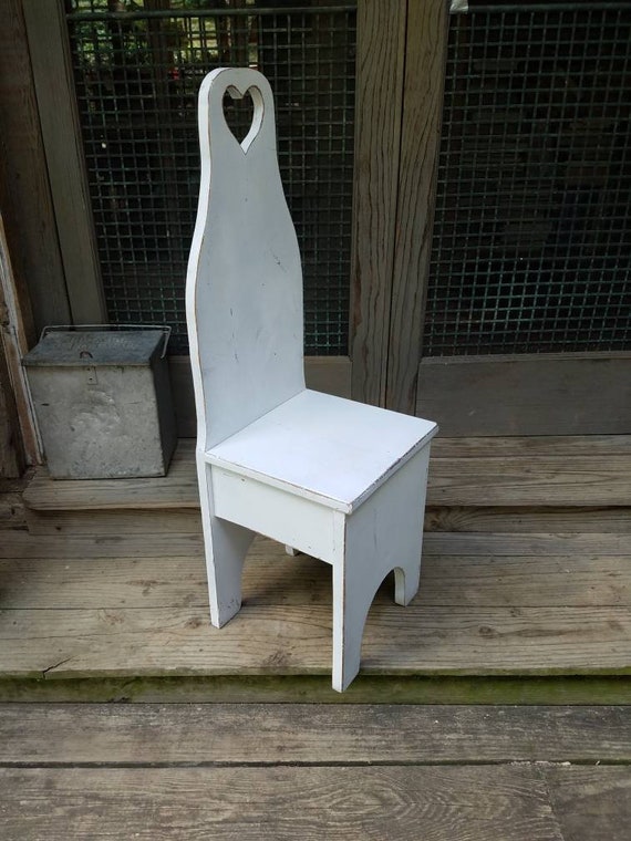 Vintage Childrens Chairs White Wooden Chair Furniture Wood Heart Small Kids Nursery Little Girls Room Shabby Chic French Country